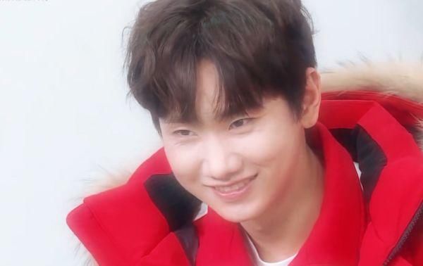 baby节目中甜美开嗓，周洁琼下意识反应，暴露小女孩的心思