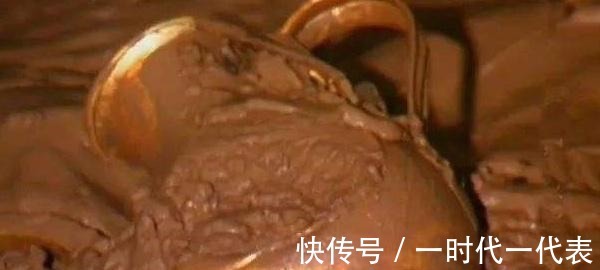 历朝历代#盗墓贼都看不下去的小王爷墓,打开之后专家都惊呆了!