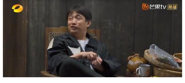 張藝興|張藝興、彭昱暢嗨聊游戲，黃磊、何炅暗稱有代溝