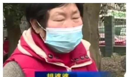 孩子|孩子不写作业,只打游戏,36岁妈妈气到失去理智游戏能不能取缔