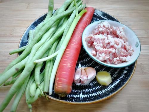 开胃|这菜一上桌，用它下饭吃最美味，还可以搭配很多食材炒着吃，特开胃