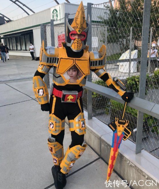 奇葩|日本小哥拿13位前女友照片cos帝王剑,网友吐槽:难怪都分手了