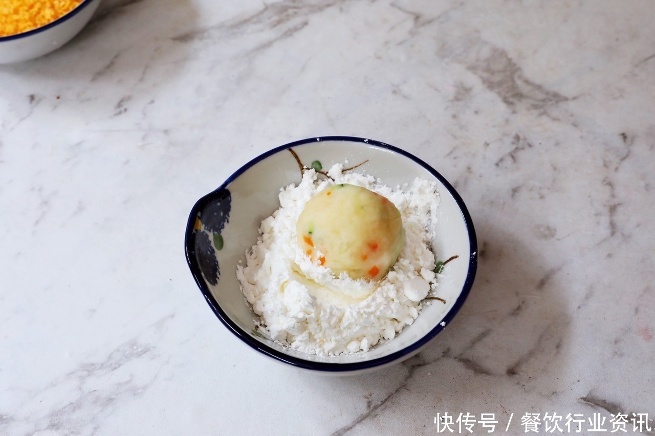 芝士|芝士和土豆结合在一起,奶香四溢营养丰富,一家全爱吃,特解馋!