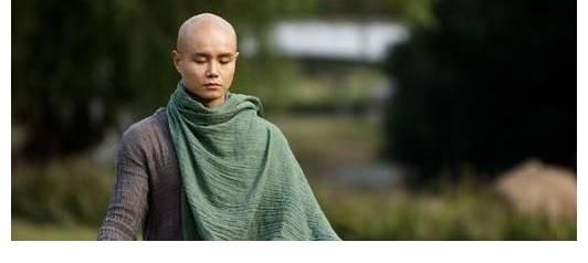 色彩學(xué)|曾是金牌主持，現(xiàn)在眾人不喜，樂嘉是怎么把大好前途弄沒了的？