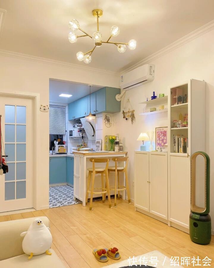 客厅|36㎡经典“老破小”改造后,堪比50㎡,麻雀虽小五脏俱全!