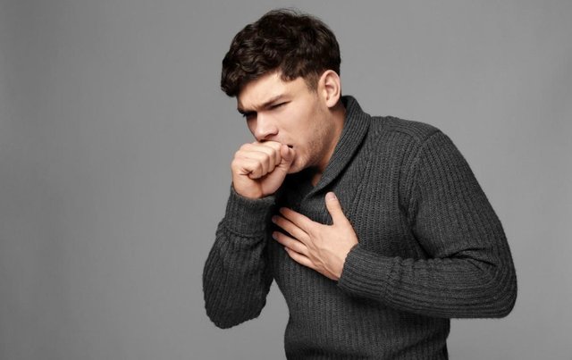 吸烟者没办法戒烟，常喝2水吃2草，排除烟毒，肺更健康