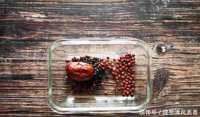 女人不论有多忙,坚持每天喝一碗它,延缓衰老,30岁仍是少女脸