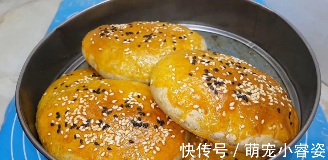 面团|做烧饼时,切记不要发面和刷油,简单一做,出锅孩子们都爱吃
