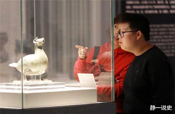 文物贩子造假多残忍将玉塞进活羊体内,3年后杀羊取玉再卖天价