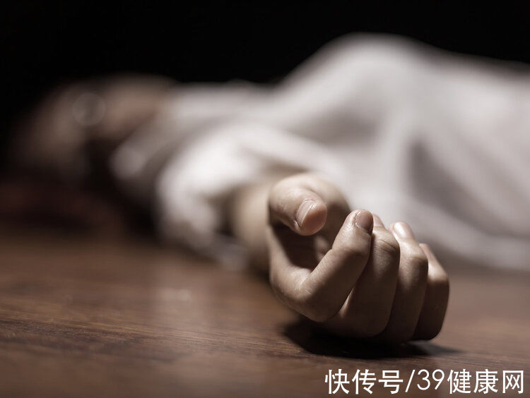 身体|“回光返照”离死亡还有多远？原来临死时，身体会出现这4种表现