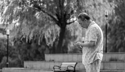 胡须|50岁后雄激素分泌仍旧旺盛的男性,有什么特点?是好事吗?