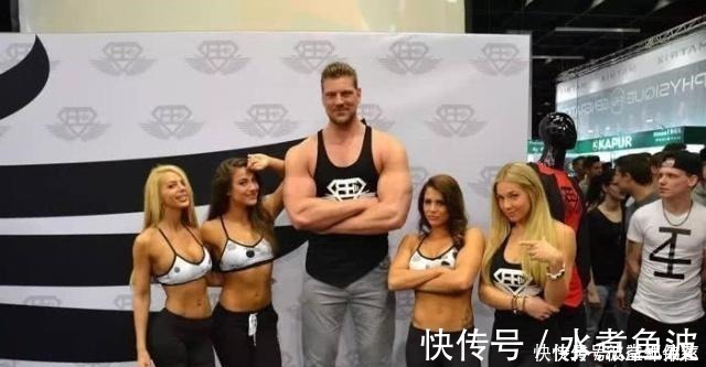 肌肉|荷兰巨兽健美界的第一身高, 谁和他同框总是有一种压迫感!