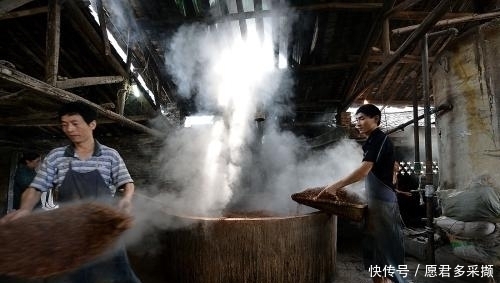 不关|乡下那些卖散白酒的一天不见几个人买,为什么不关店