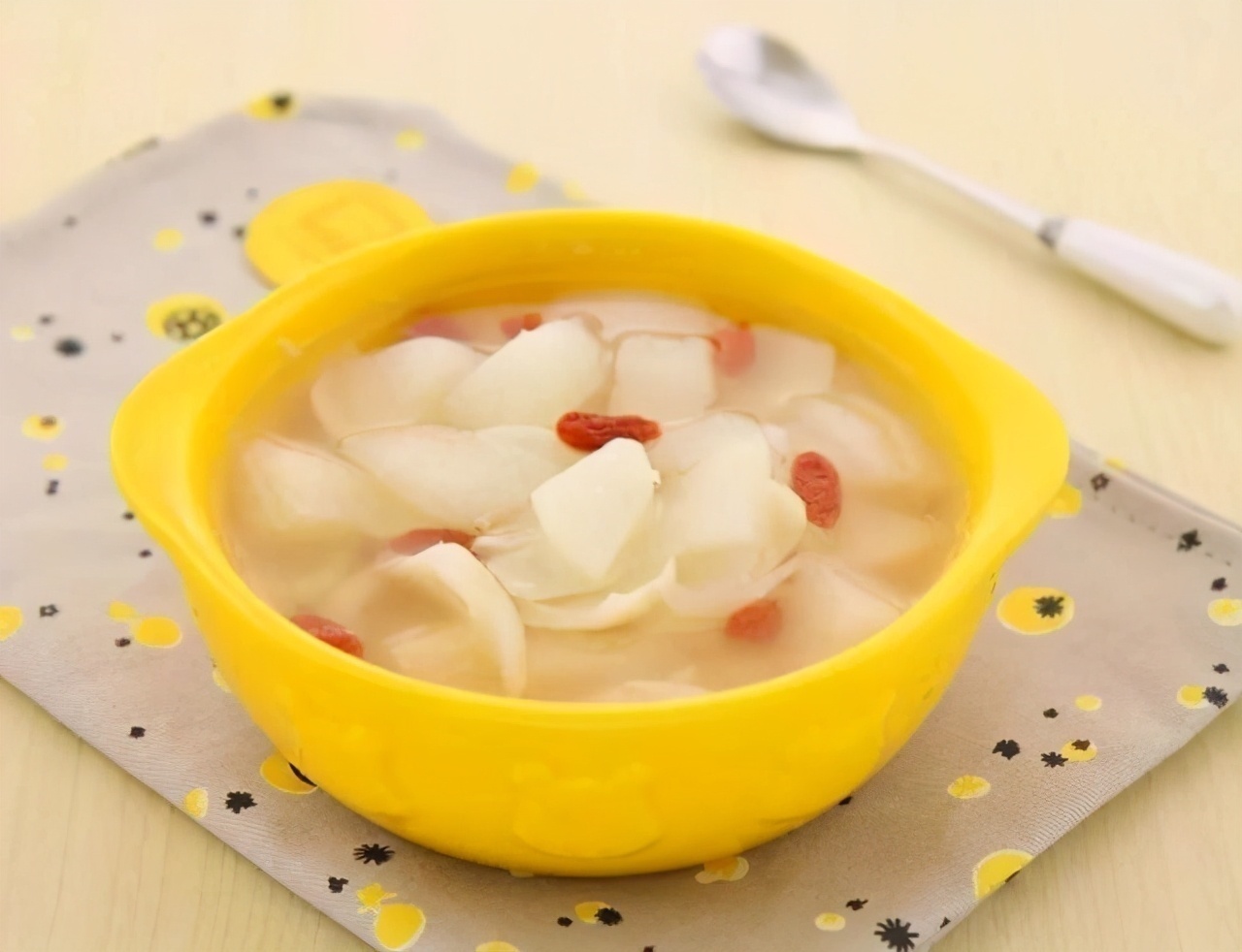 王医师|想长寿先养生,推荐吃三种食物,排毒护肝,保护血管,好吃又健康