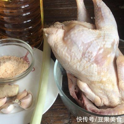 常吃|最常吃的家常菜，还属#夏日开胃餐#特色盐焗鸡最诱人