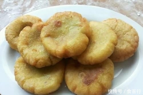 一碗糯米粉,一个红薯,加2个鸡蛋,手不沾面,香甜软糯吃不够