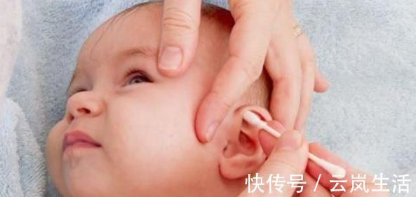 信号|孩子经常做“抓耳”动作,是在向妈妈释放“信号”,家长要接收到