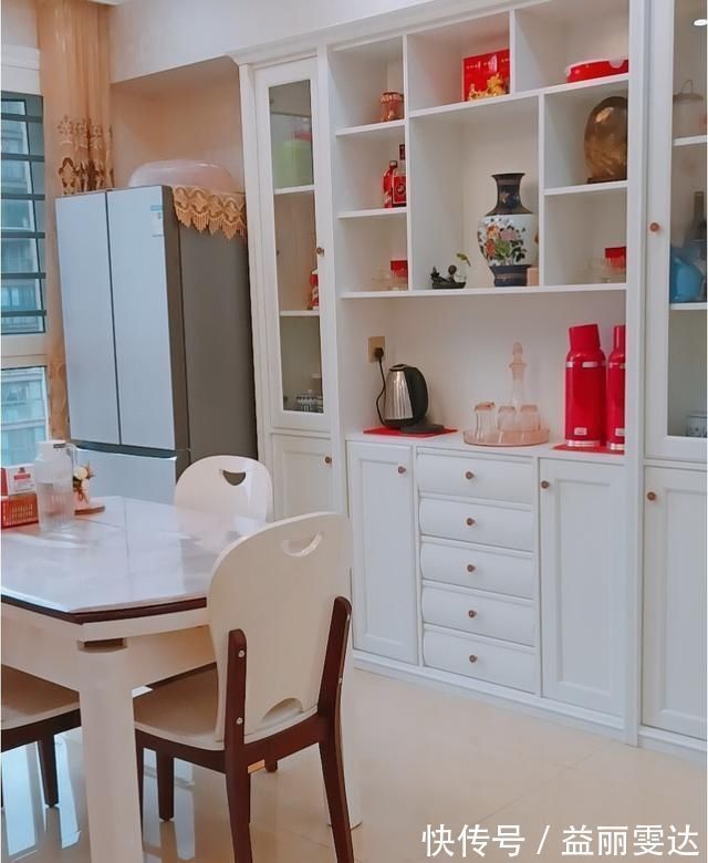 打扫|她家入住两年的房子,装修不豪华,每天都要收拾干净,羡慕极了