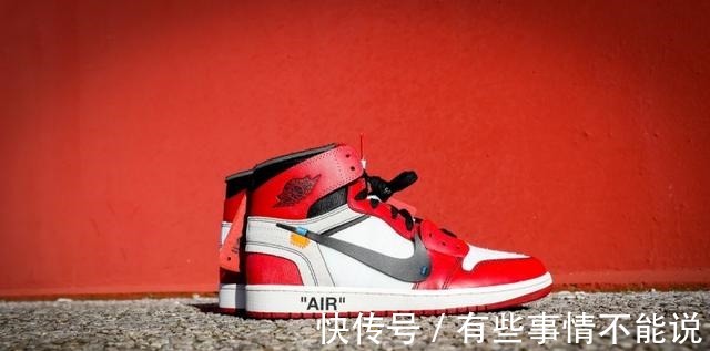 protro 超火的「黑红」球鞋,这4 款2021 年推荐款你入手了吗!