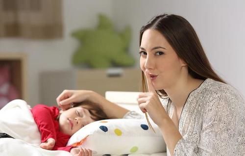 立马|婴儿哭闹不止，利用“5S法”，立马可以让关闭哭闹键