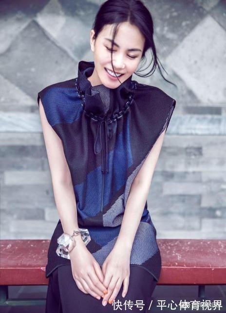 头发|50岁女人最好别留这“3种”发型,不仅大妈感十足,还显老没气质