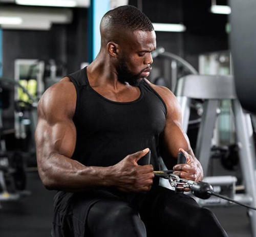 弯举|怎样才能练出更大的肱二头肌学会这几点,你会有强健的臂膀