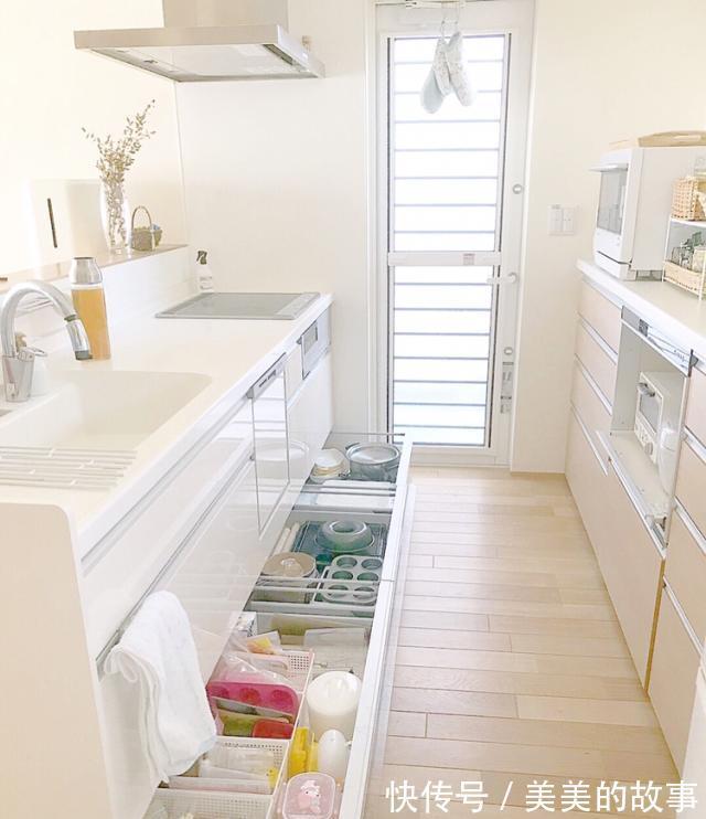 客厅|两个孩子的宝妈,不仅在装修风格上照顾孩子,家里收纳也做得超棒