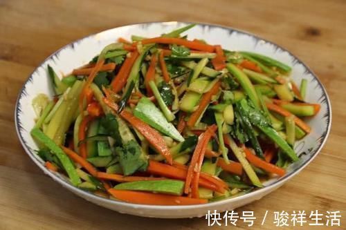 辣椒油|肥胖最怕这蔬菜,每天吃一盘,轻松减掉大肚腩,瘦出小蛮腰