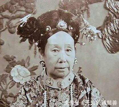 真实|清朝的慈禧究竟年轻的时候长什么样？现代技术还原慈禧真实面目！