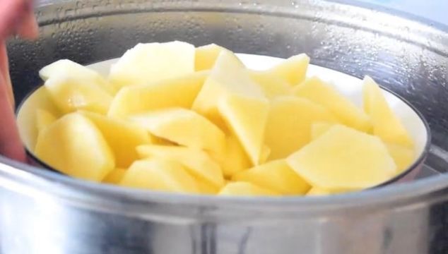 吃法|土豆最过瘾的吃法,比肉还香,做法简单,一上桌就被抢光