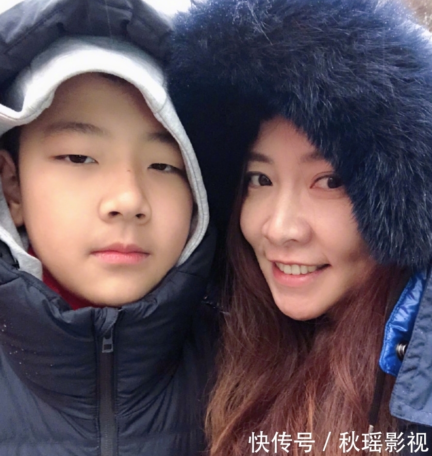 爸爸去哪儿 好久不见:还记得《爸爸去哪儿》的石头吗?如今比老爸郭涛还高…