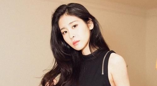 她是《好聲音》最年輕冠軍,因“另類”走紅,才一年就淪為路人!