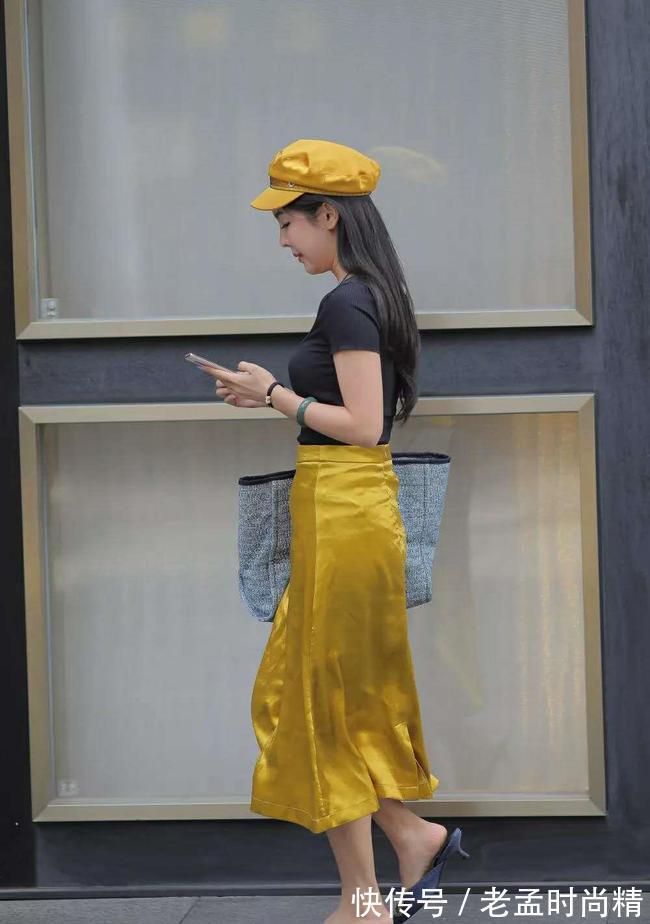 金色|气质美女,金色的半身裙,穿出高贵典雅的美