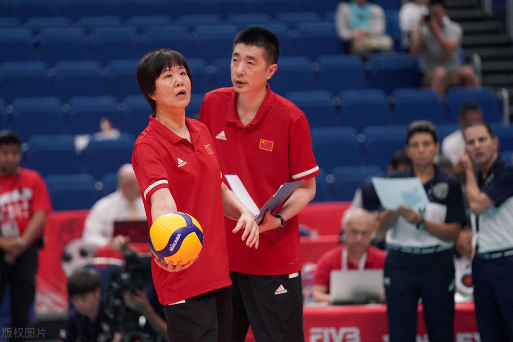 去世|郎平卸任称无愧于心,母亲在奥运前夕去世,谁将接班执掌女排?
