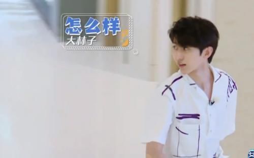 蔡徐坤秒撕郑恺,李晨得知后脱口而出2字亮了,这次终于相信跑男没剧本