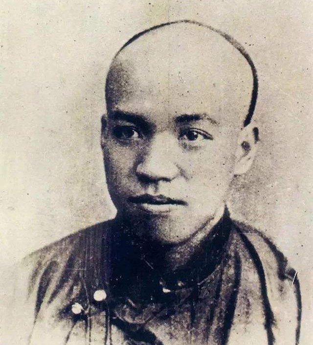 徐志摩|徐志摩陆小曼的婚姻,从婚前5次不吉暗示,便已注定悲惨结局