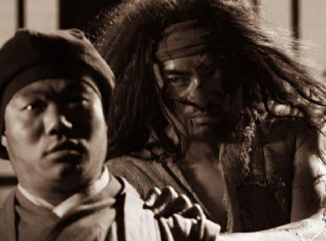 丫鬟|血溅鸳鸯楼时,为何武松连端茶送水的丫鬟也不放过?原因很简单