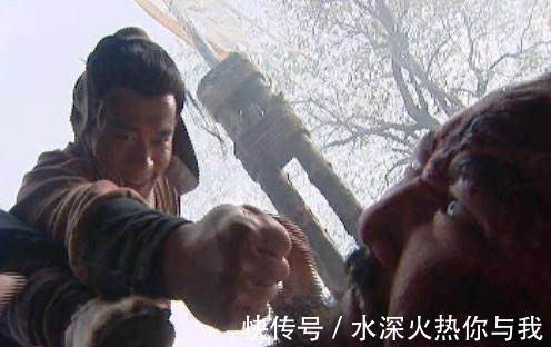 梁山|武松封神之战,是景阳冈打虎,还是激战飞云浦!