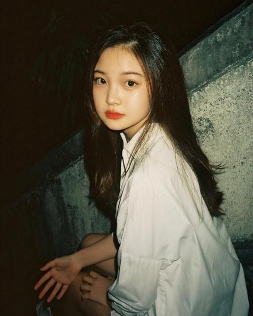 怎么打扮都土里土气的女人，五官的4个特征在拖后腿，希望你没有