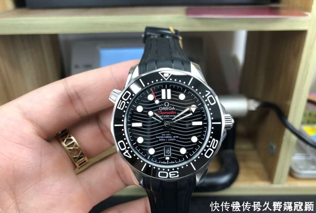 机芯|欧米茄3大入门“神器”,便宜的不到3万就可拿到