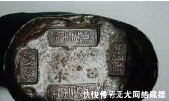 铜钱!这才是中国古代真正的银子:看这表面的坑洼,不知道被咬了多少次