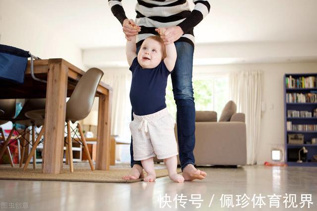 母乳|一岁前是孩子飞速成长期,四件事是拔苗助长,家长别急着让娃做