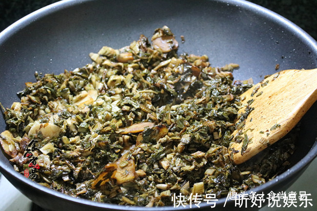 客家扣肉此做法,配菜比肉类还好吃,香香糯糯不油腻,下饭一级棒