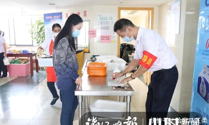 负责督导|萝卜皮花菜梗做成泡菜，集齐光盘打卡可得手工馒头，这个食堂节约粮食出新招