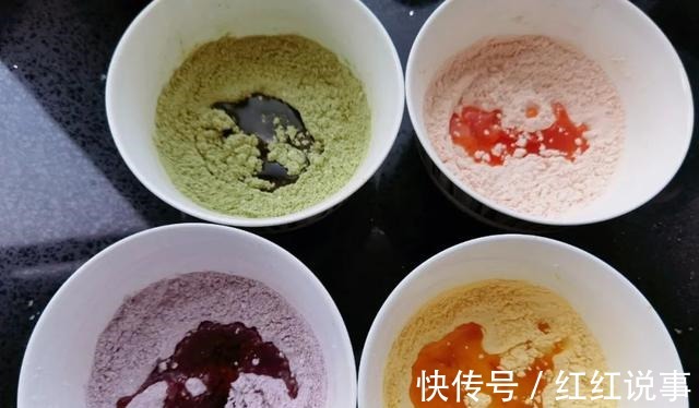 酥皮月饼|中秋来点不一样的，五彩月饼颜值高，酥软不腻味道好！