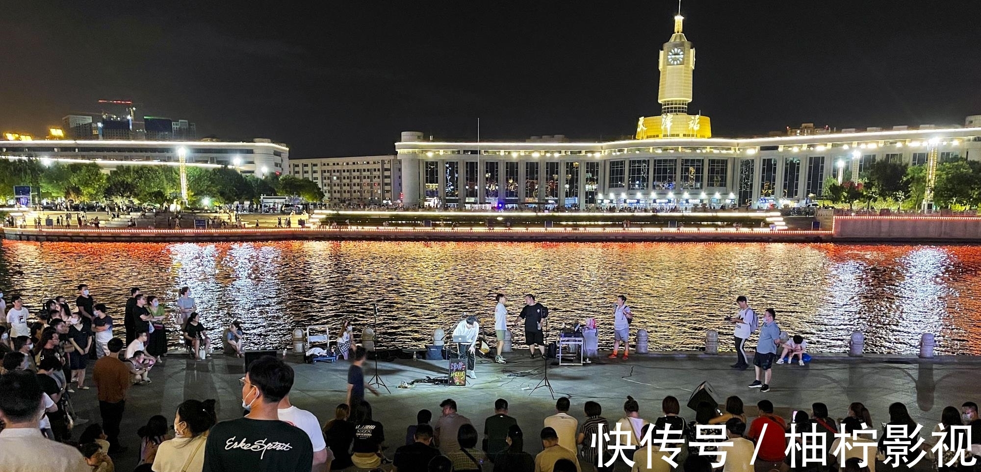 深圳|北方夜景超美的城市，比上海温柔，比深圳迷人，璀璨犹如童话世界