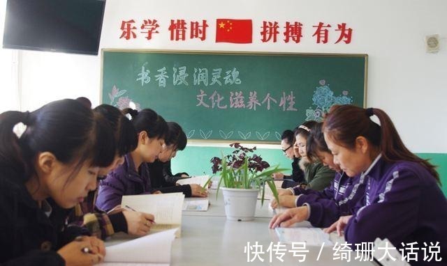 文化!为何中国的上层社会喜欢崇拜西方文化,却看不见五千年的华夏文明