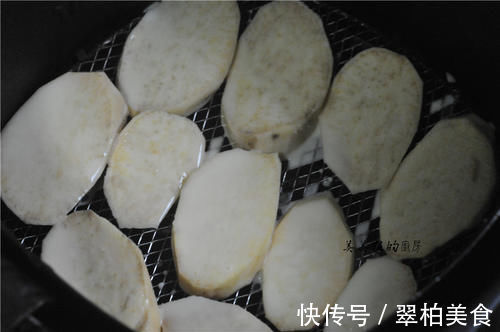 吃了30年红薯，这做法第一次见！不煮也不炸，比蛋糕还好吃！