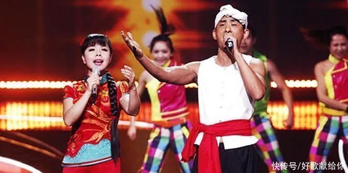 山丹丹开花红艳艳|“放羊娃”阿宝：真实身份被揭穿，“草根歌王”的神话也就破灭了