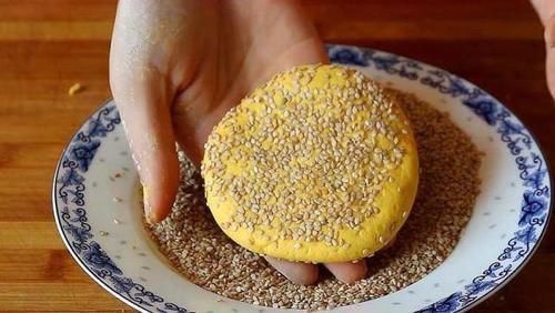 活了半辈子,才知道南瓜饼这样做最好吃,不用油炸,营养又健康